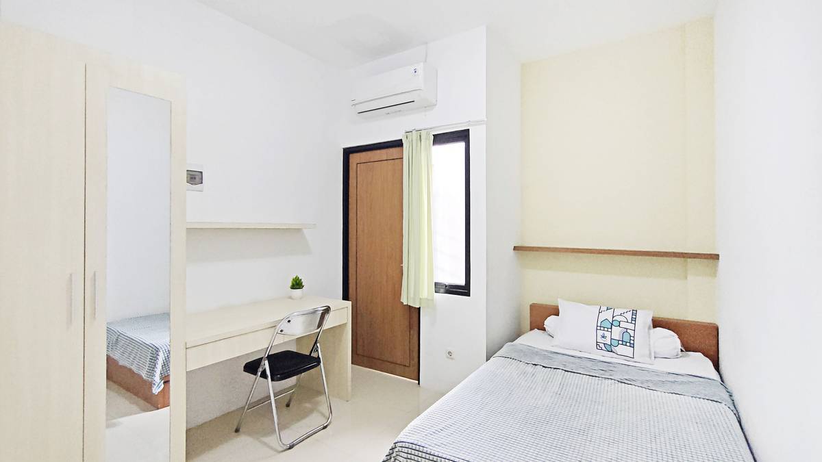 https://images.rukita.co/buildings/building/cdf19cc6-47d.jpg