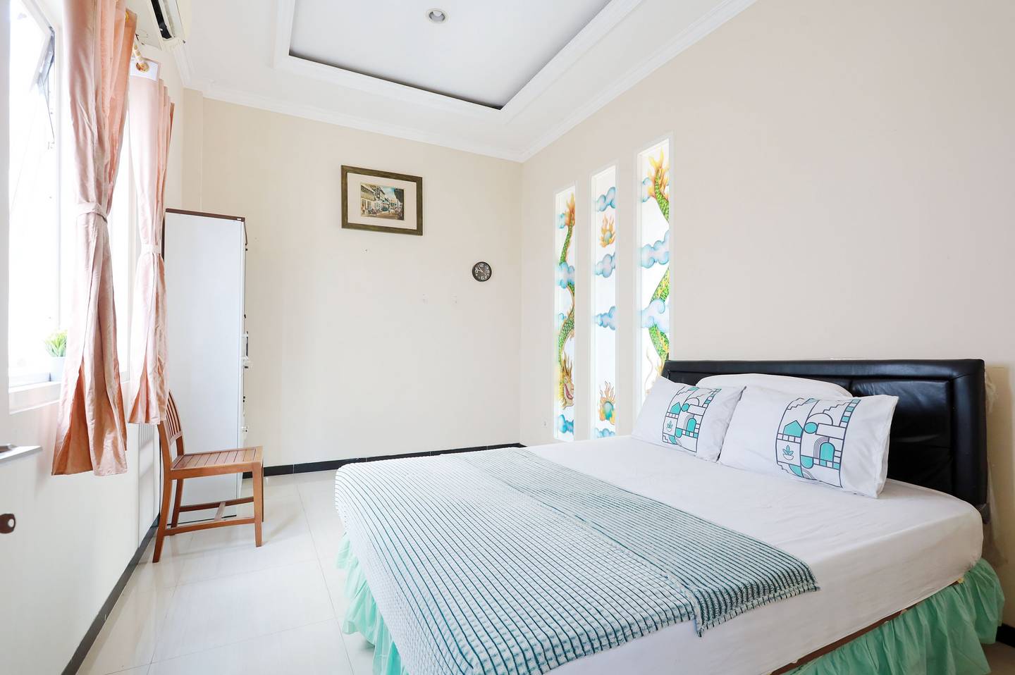 https://images.rukita.co/buildings/building/ce207f99-7b5.jpg