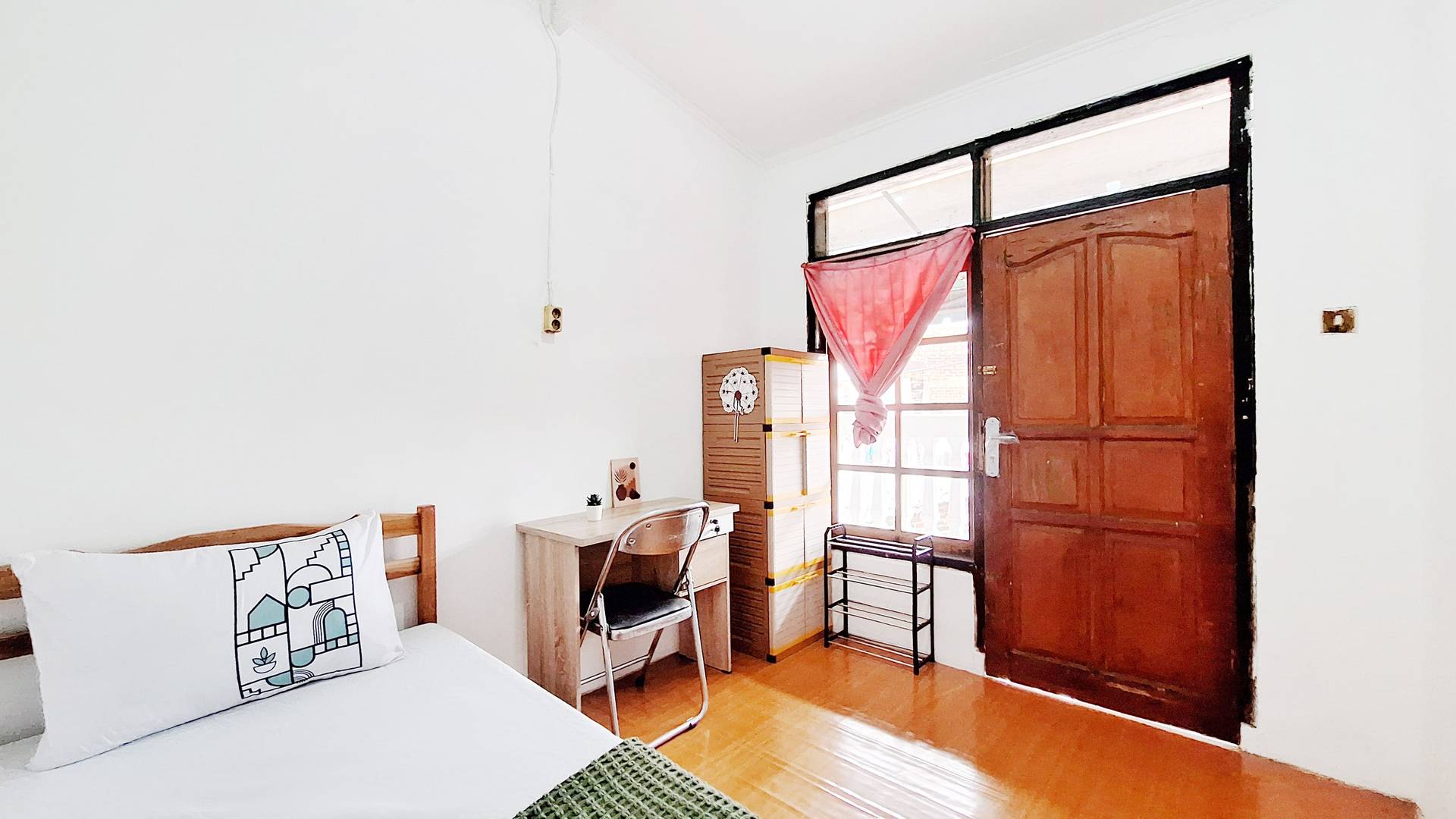 https://images.rukita.co/buildings/building/ce34883c-d874-4b9b-afd8-4f217efbc024.jpg
