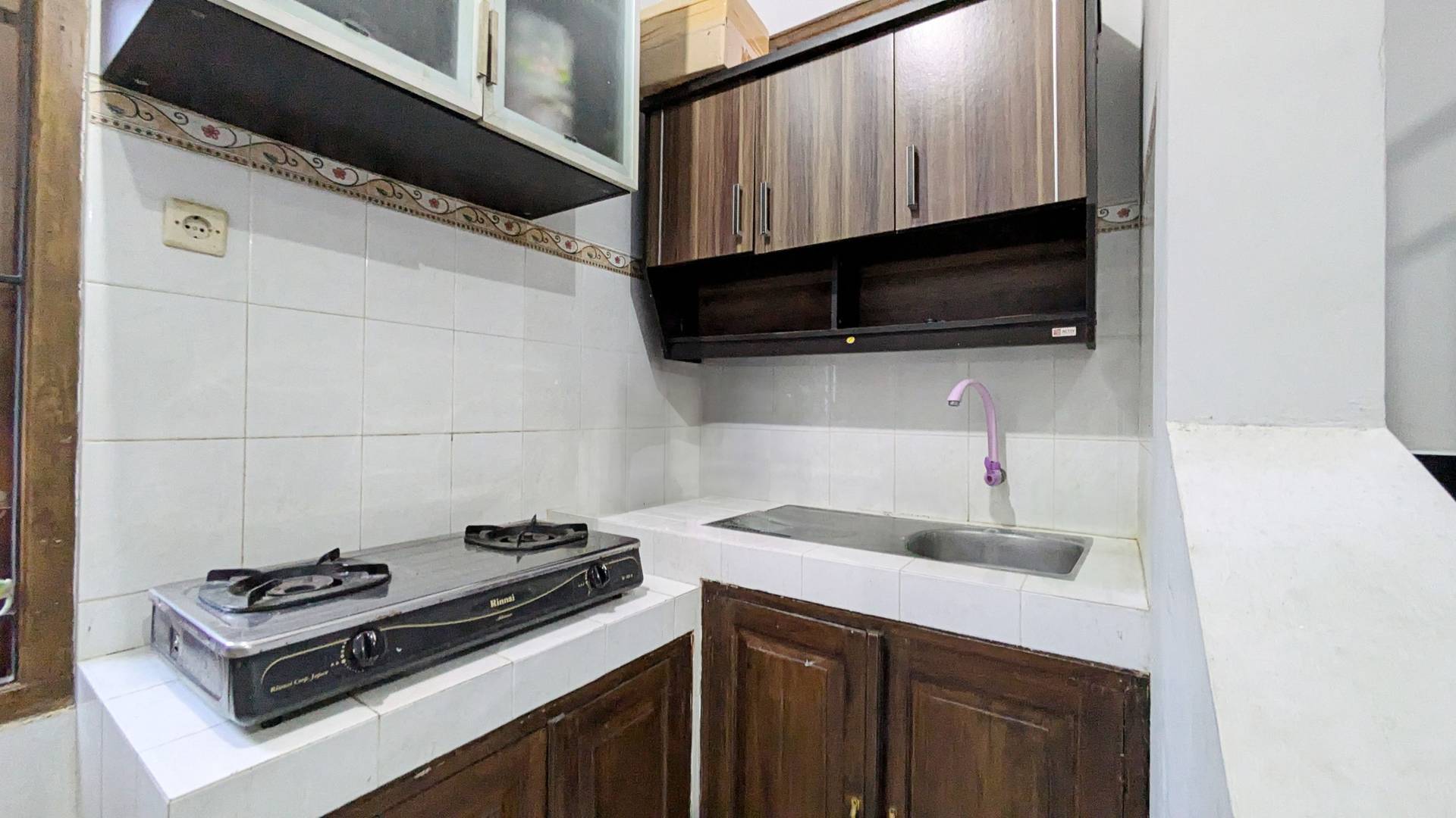 https://images.rukita.co/buildings/building/ce36e2c7-c03.jpg