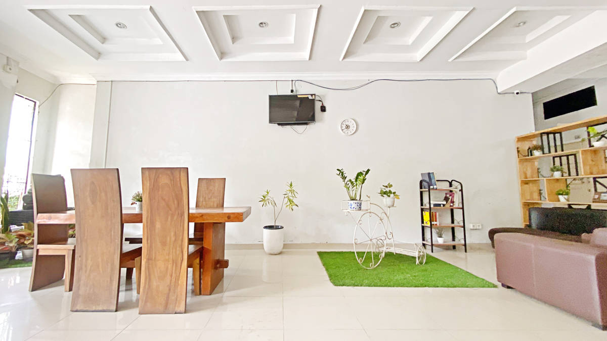 https://images.rukita.co/buildings/building/d0e1c427-f72.jpg