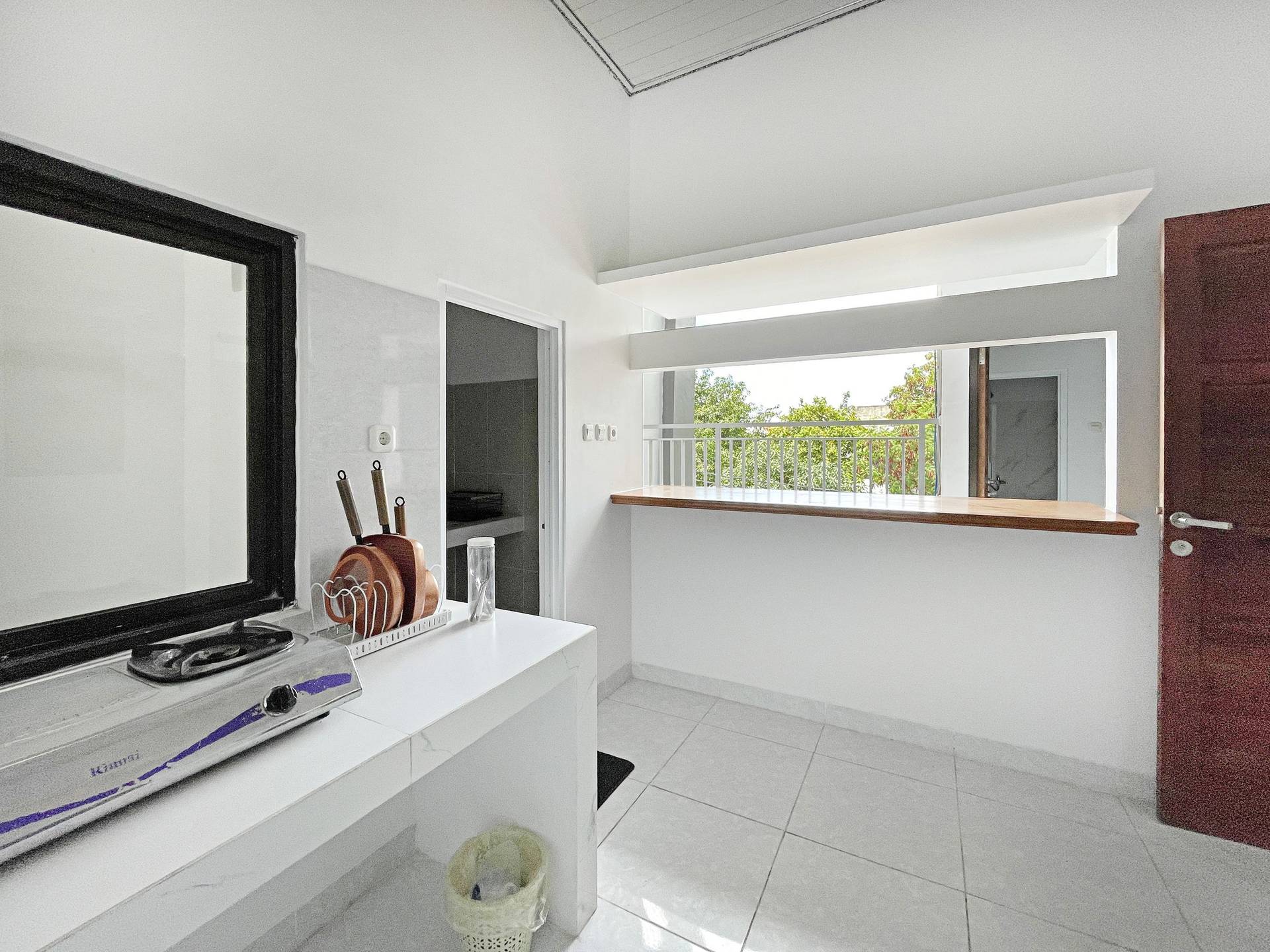 https://images.rukita.co/buildings/building/d123cd7a-b03.jpg