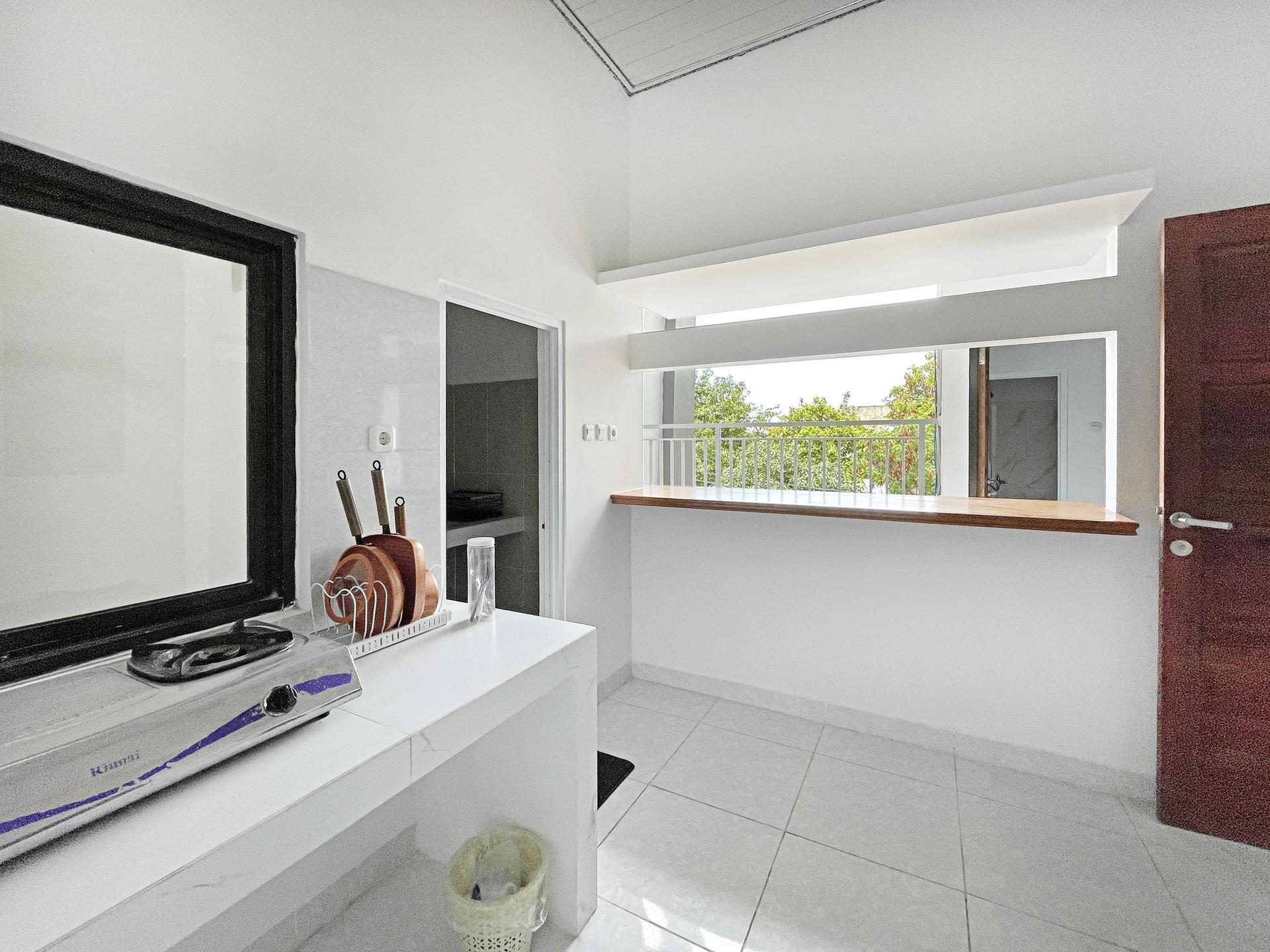 https://images.rukita.co/buildings/building/d123cd7a-b03.jpg