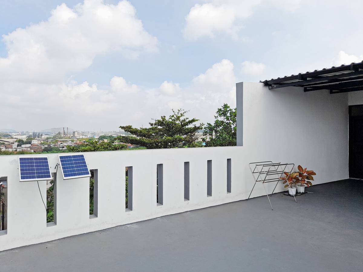 https://images.rukita.co/buildings/building/d19a4691-802.jpg