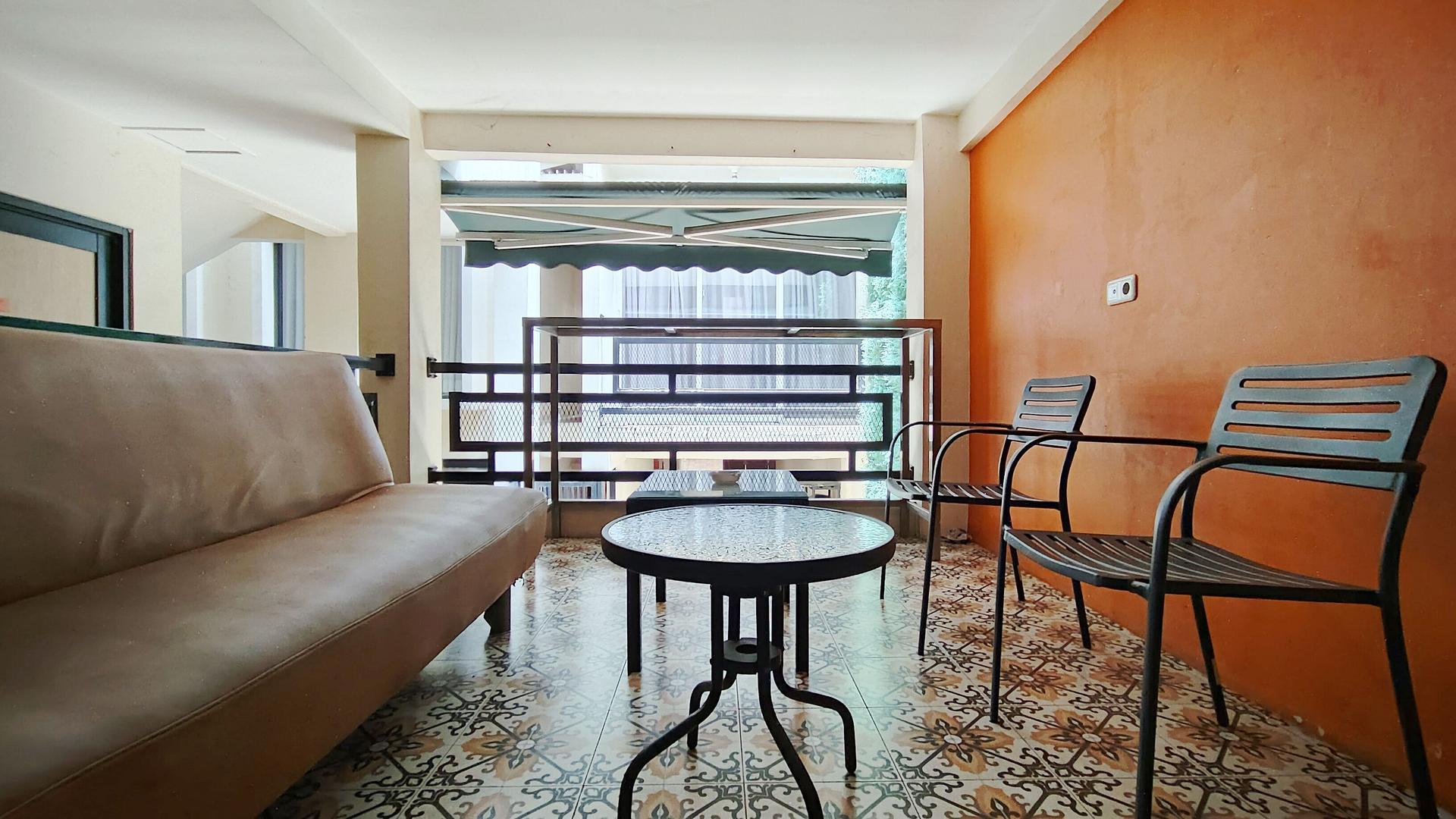 https://images.rukita.co/buildings/building/d2bc83de-47a.jpg