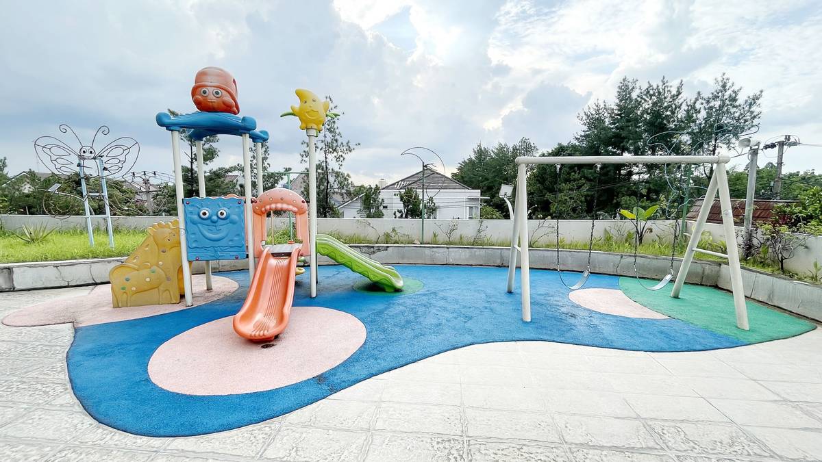 https://images.rukita.co/buildings/building/d431b004-f945-4431-816f-a24d2c1ec6f3.jpg