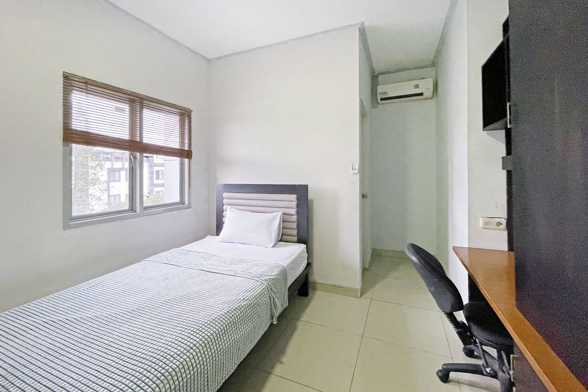 https://images.rukita.co/buildings/building/d48e2c0b-a89.jpg