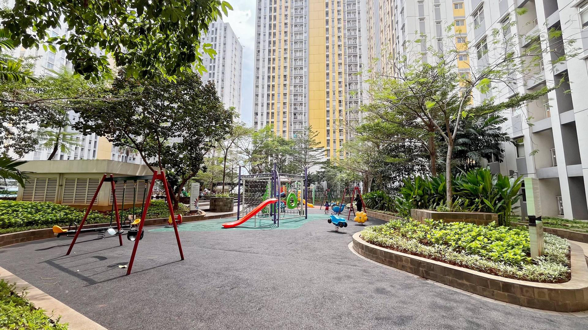 https://images.rukita.co/buildings/building/d5af2987-a91.jpg