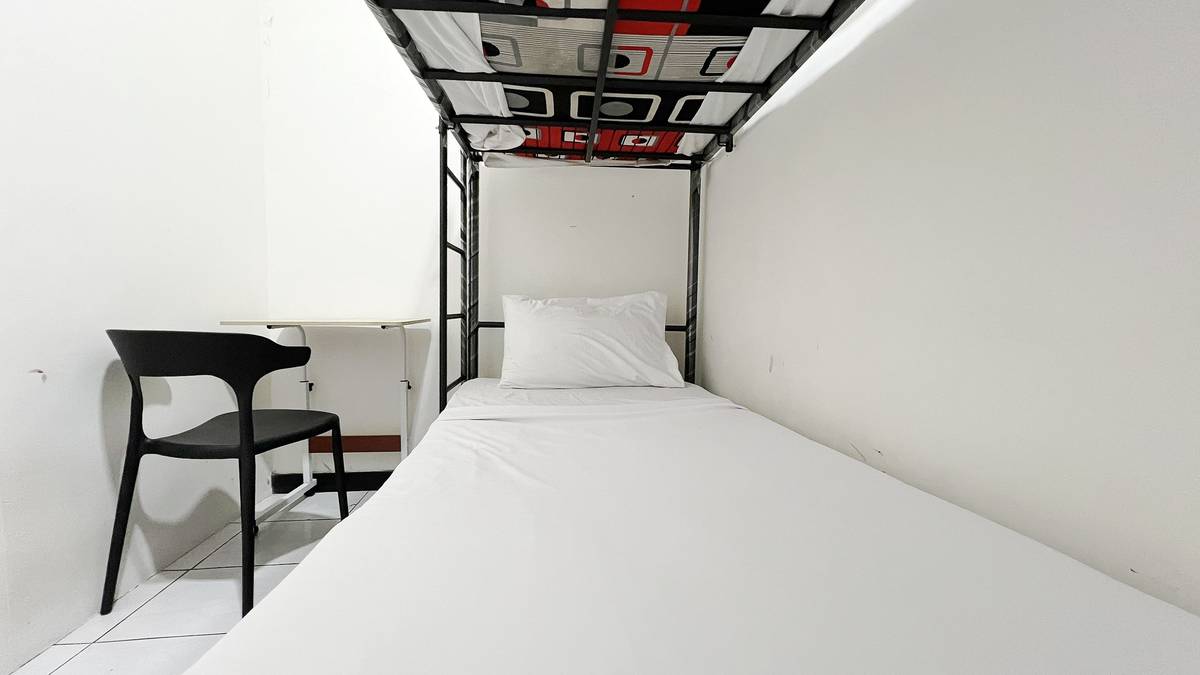 Foto Rukita Unit Karang Anyar House 61