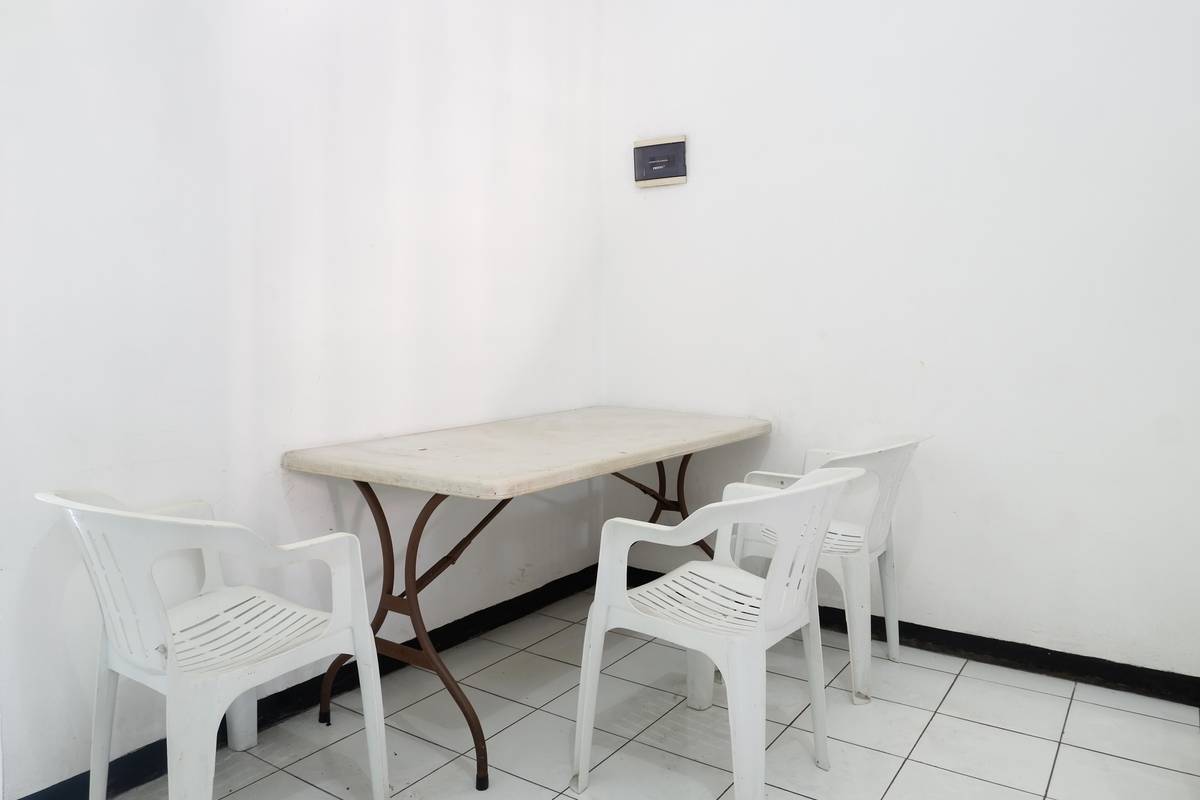 https://images.rukita.co/buildings/building/d80410c1-913.jpg