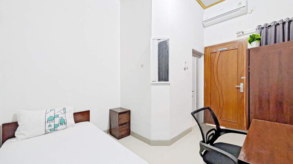 Foto Rukita Unit First Living 2 House Solo