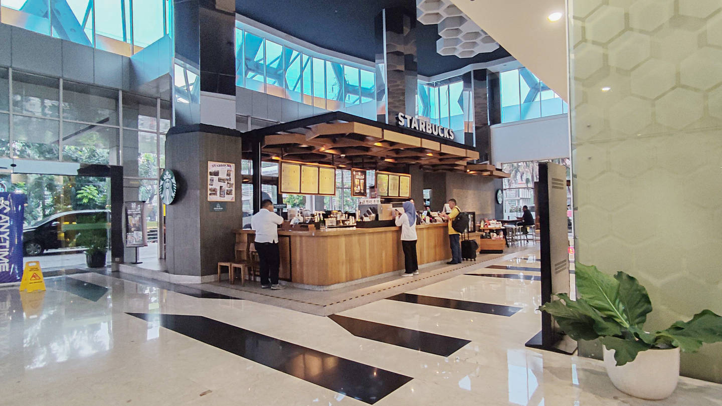 https://images.rukita.co/buildings/building/d8d38229-3ed.jpg