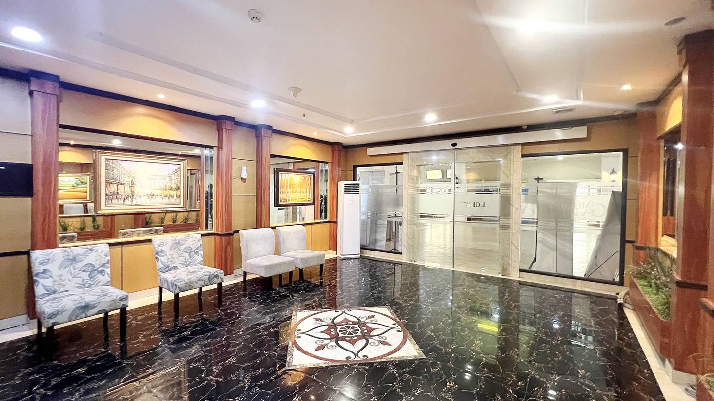 https://images.rukita.co/buildings/building/db1d2442-36c.jpg