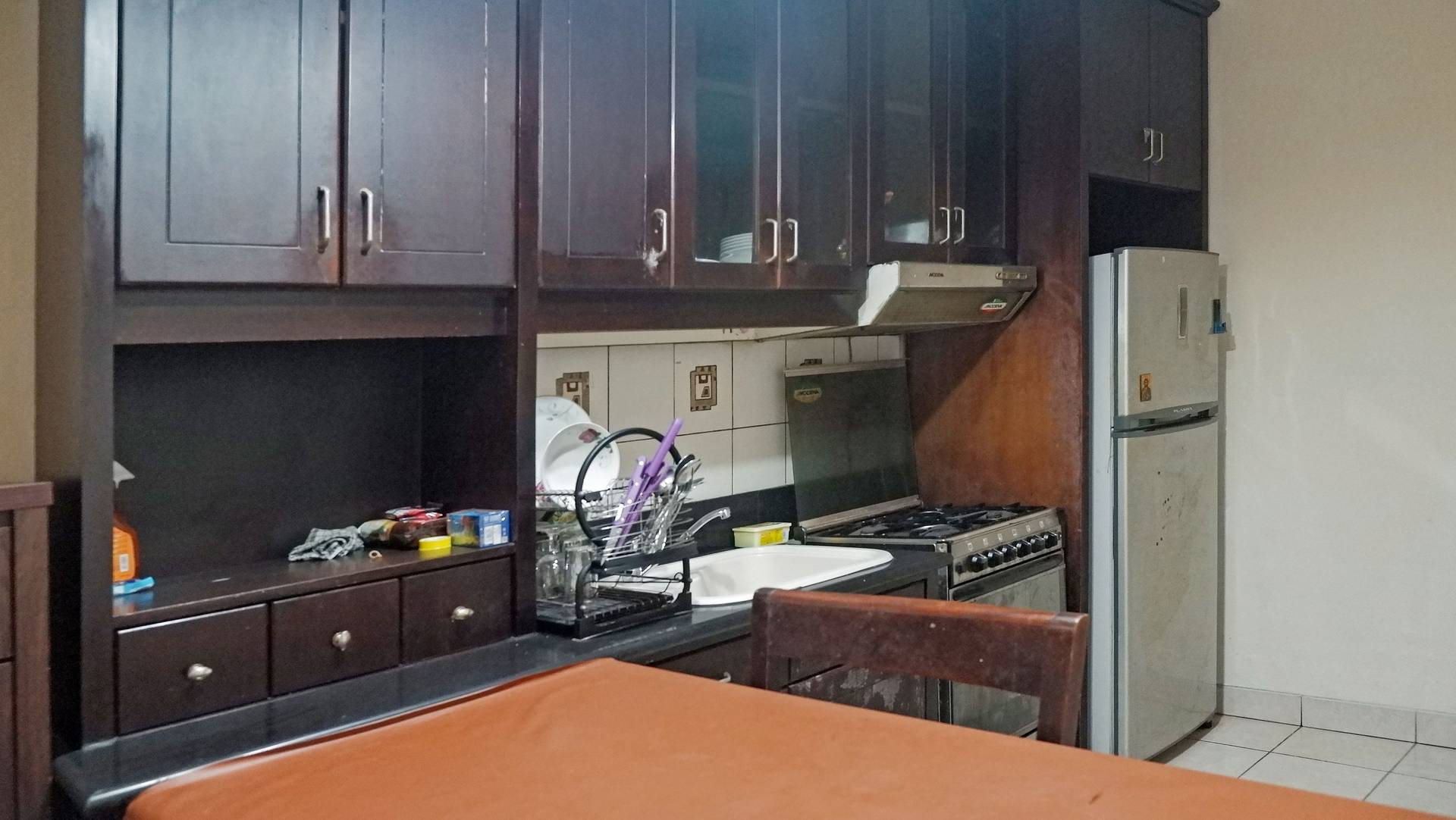 https://images.rukita.co/buildings/building/db1f3f13-75f.jpg