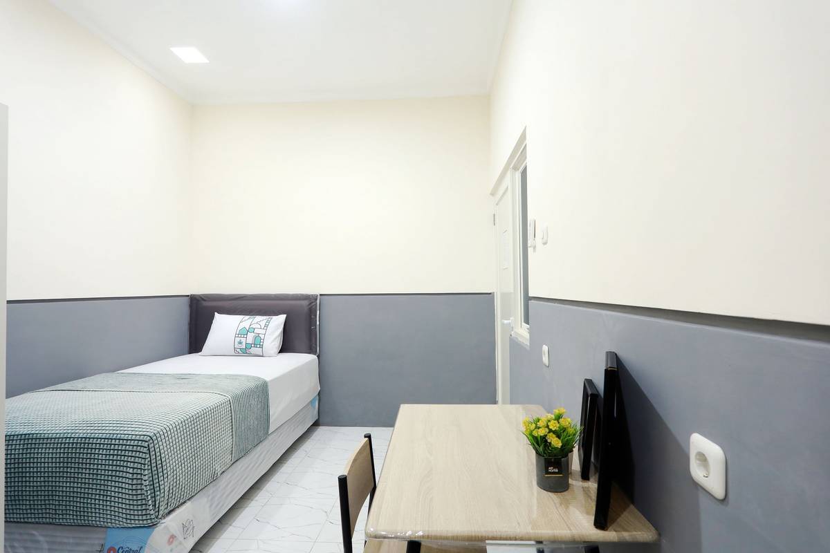 https://images.rukita.co/buildings/building/db32d0da-fff.jpg