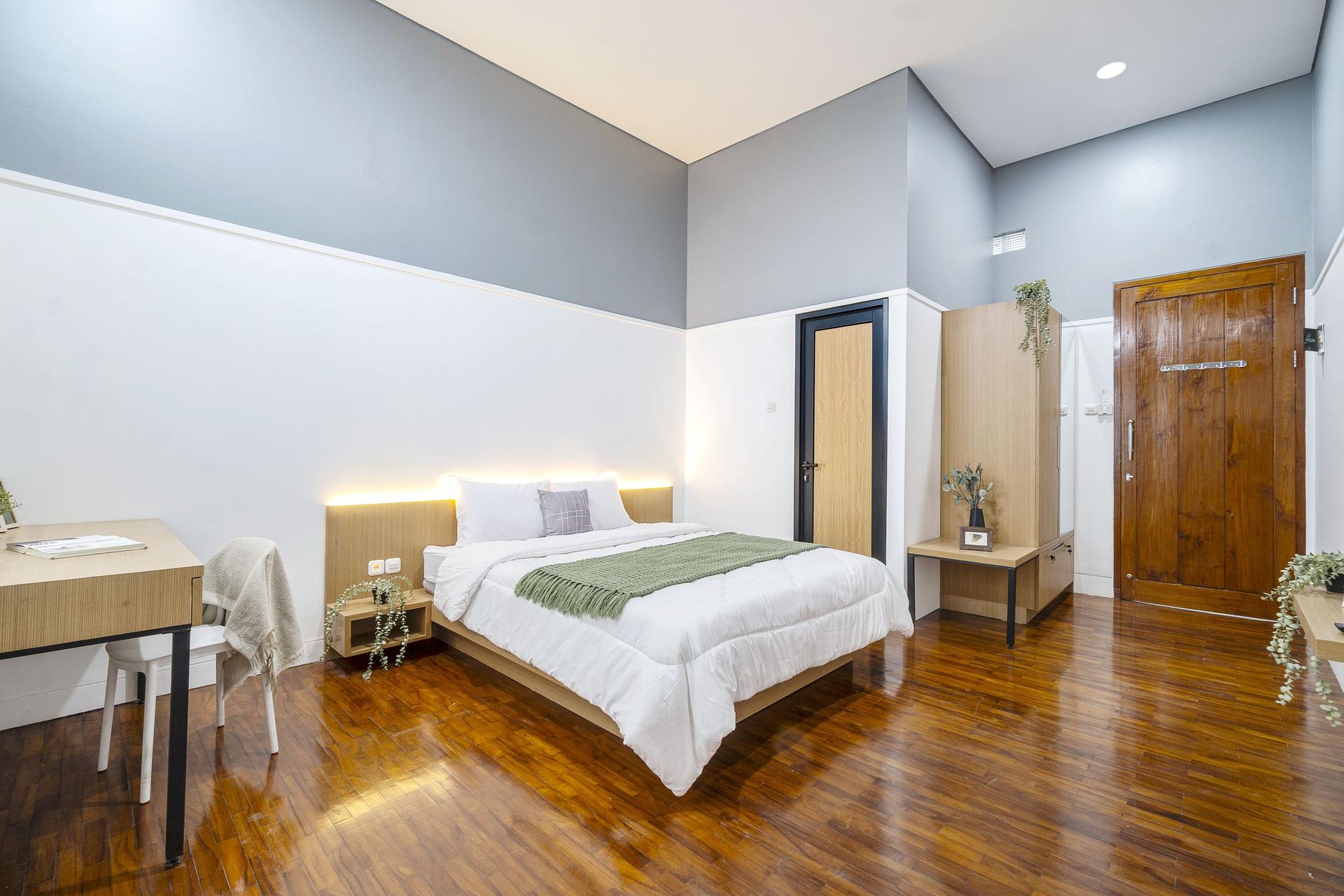 https://images.rukita.co/buildings/building/dc298451-c664-4d74-ab5f-ad03af746497.jpg