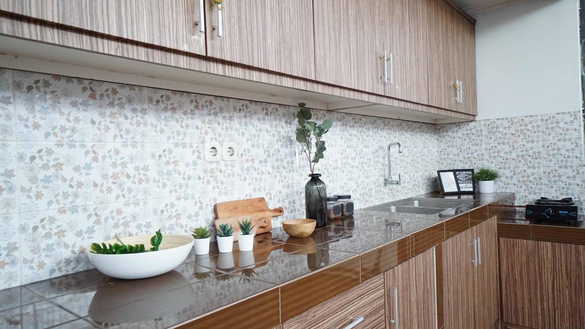 https://images.rukita.co/buildings/building/dd821a2d-7d3.jpg