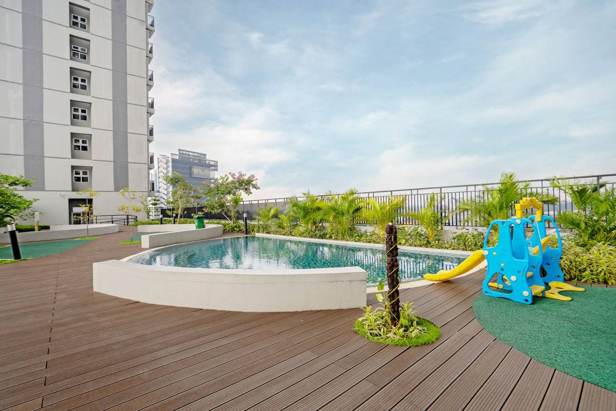 https://images.rukita.co/buildings/building/dec39827-4be.jpg