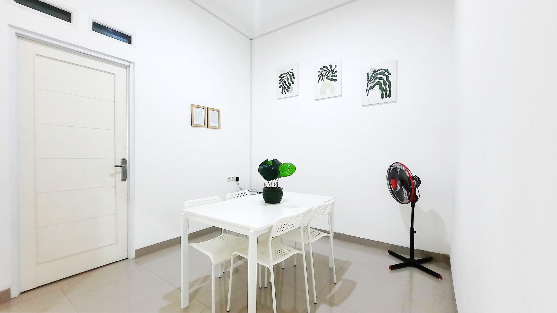 https://images.rukita.co/buildings/building/e055382b-0eef-47ff-97fa-aa9ff349b0e6.jpg