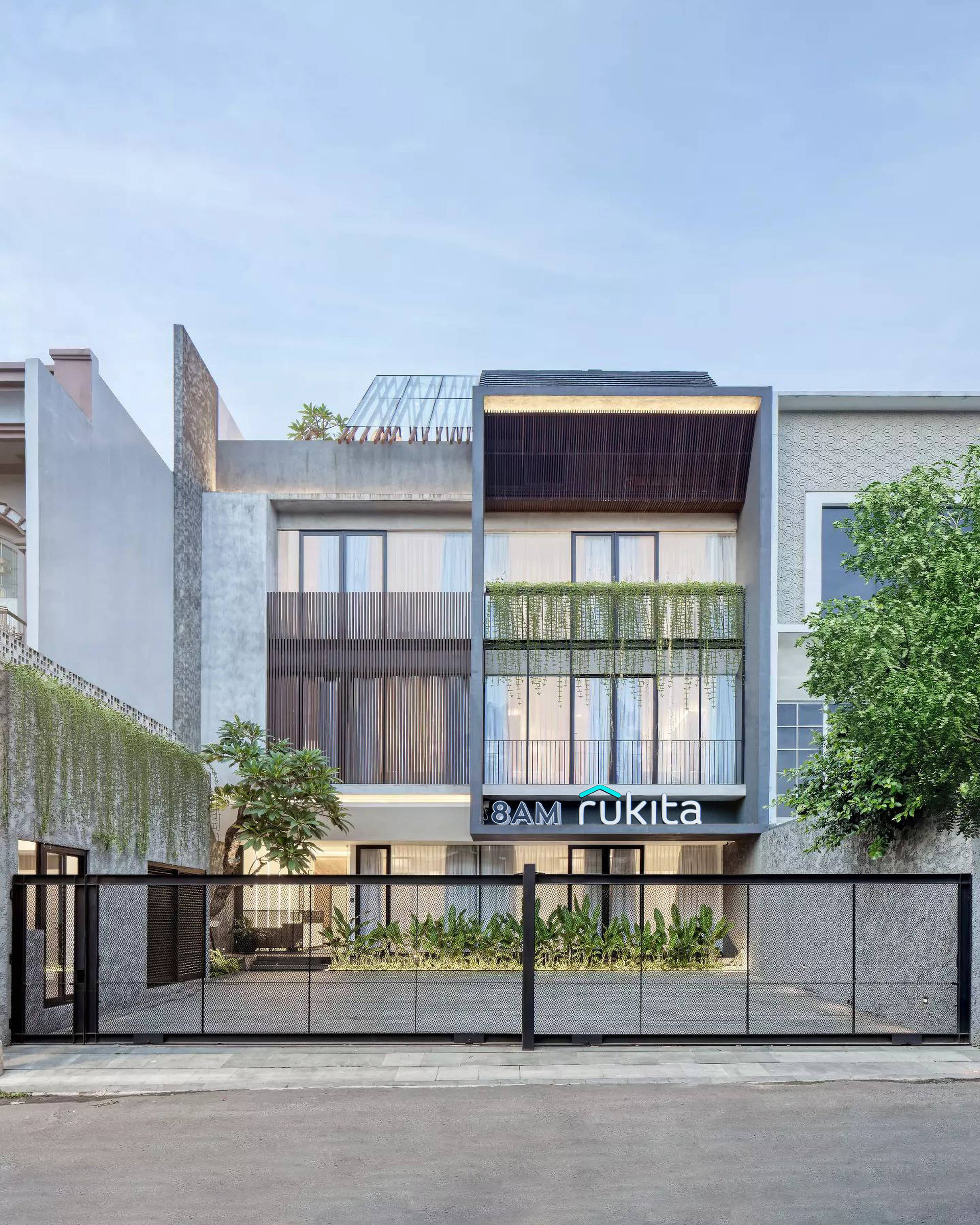 https://images.rukita.co/buildings/building/e0a92e9e-e98.jpg