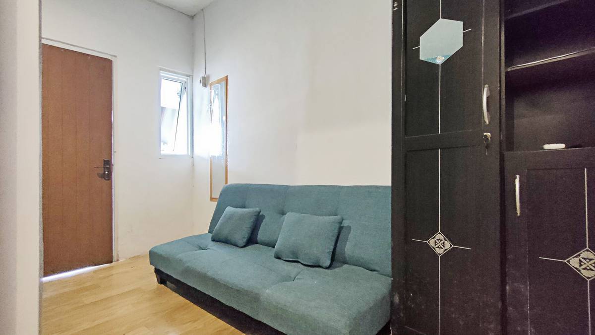 https://images.rukita.co/buildings/building/e1065bd0-651.jpg