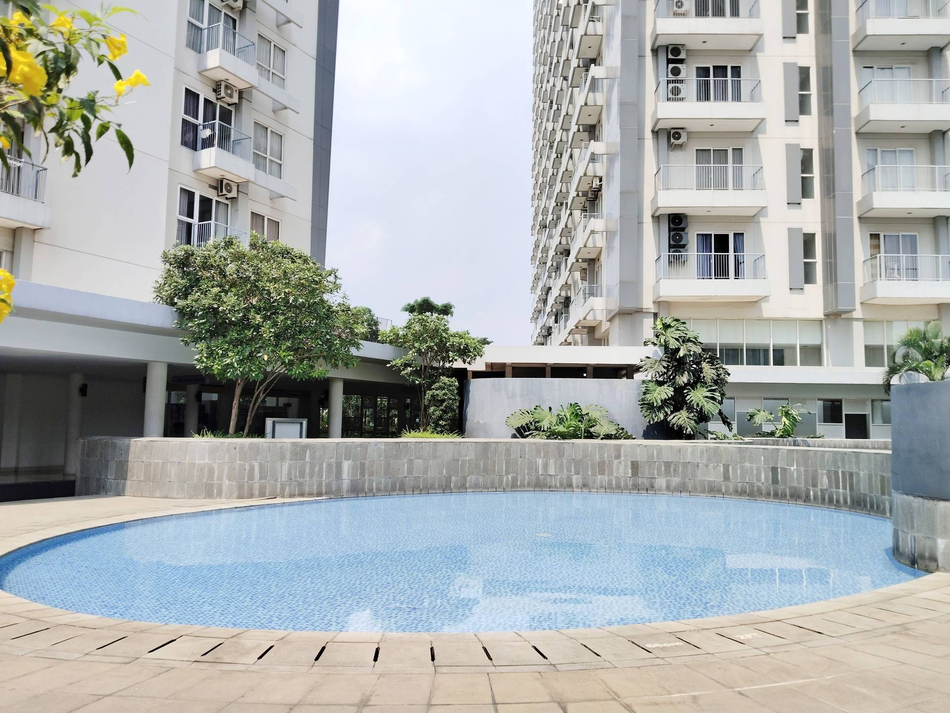 https://images.rukita.co/buildings/building/e12468e8-08c6-42cf-9953-0d4ac2545b61.jpeg