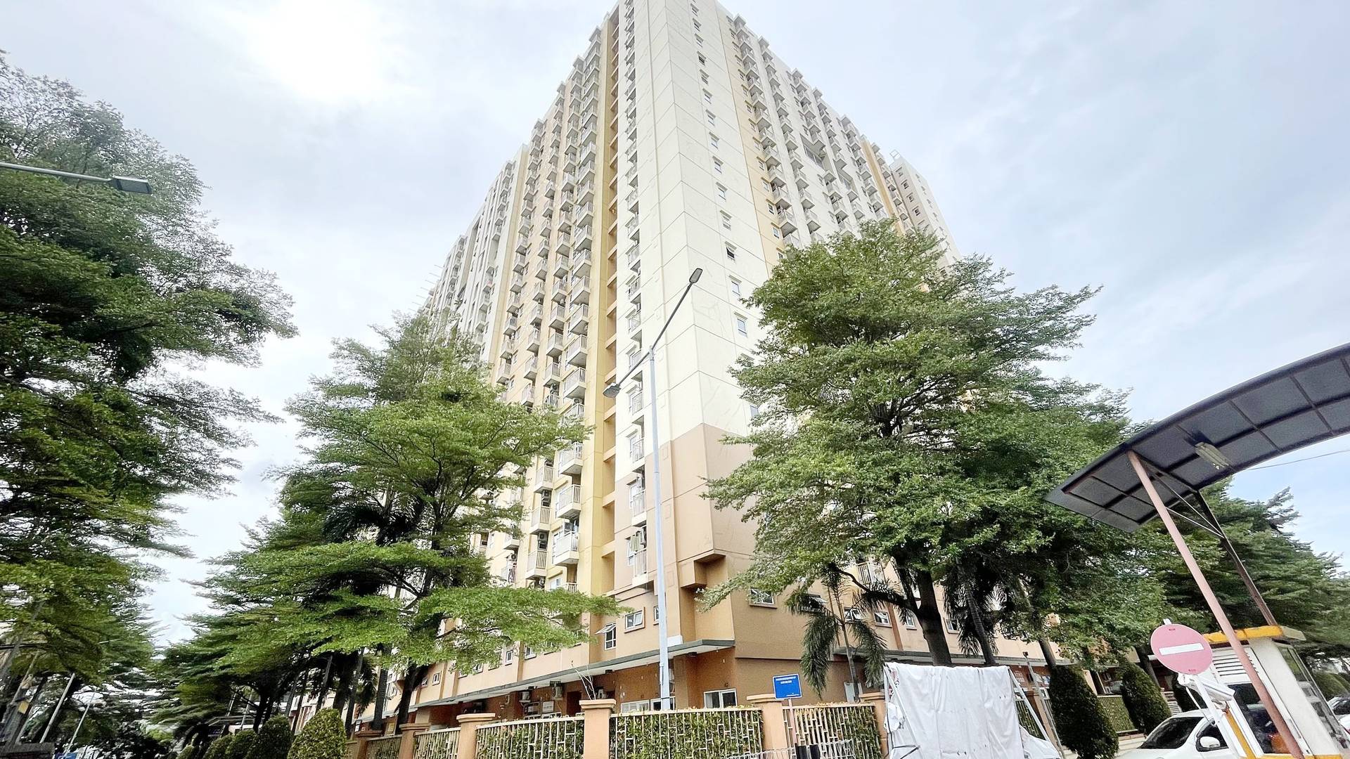 https://images.rukita.co/buildings/building/e1e6b506-cfef-466b-9105-741fcedd00ee.jpg