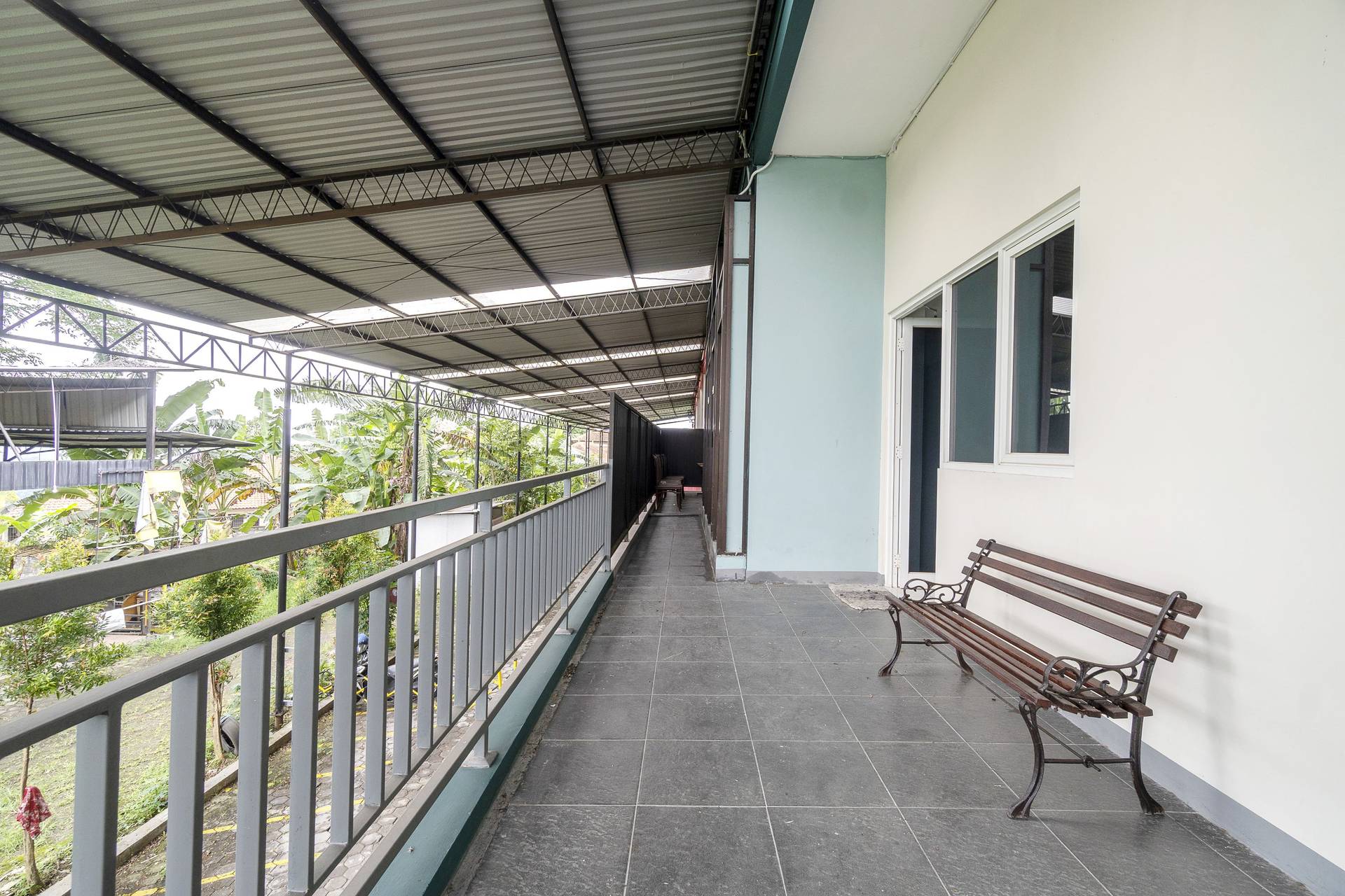 https://images.rukita.co/buildings/building/e2848e2a-a680-4309-9484-ded2c047e1c6.jpg