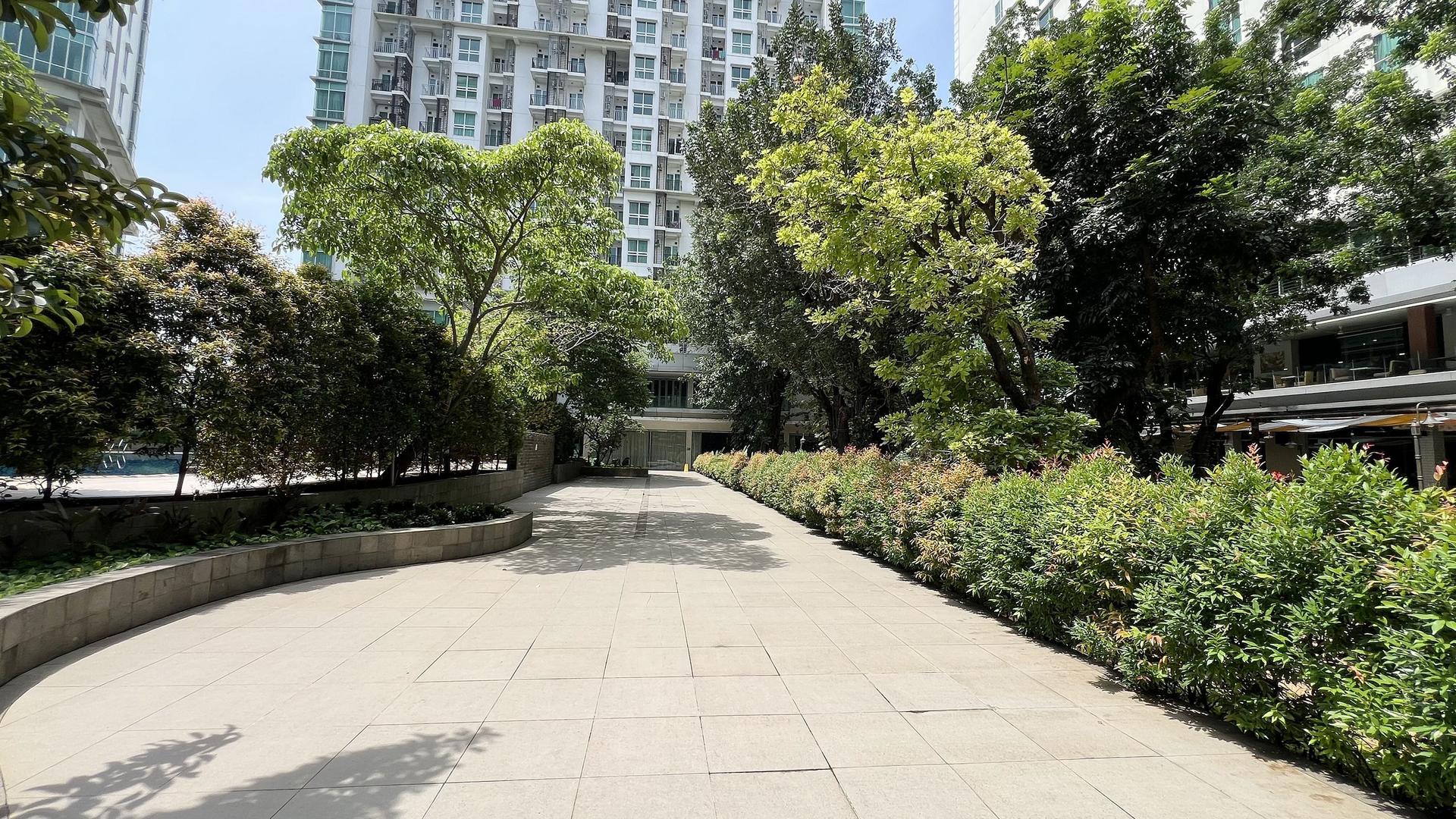 https://images.rukita.co/buildings/building/e289d33a-261.jpg