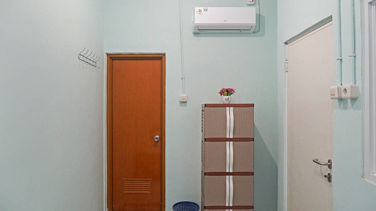 https://images.rukita.co/buildings/building/e3f0d648-67b.jpg
