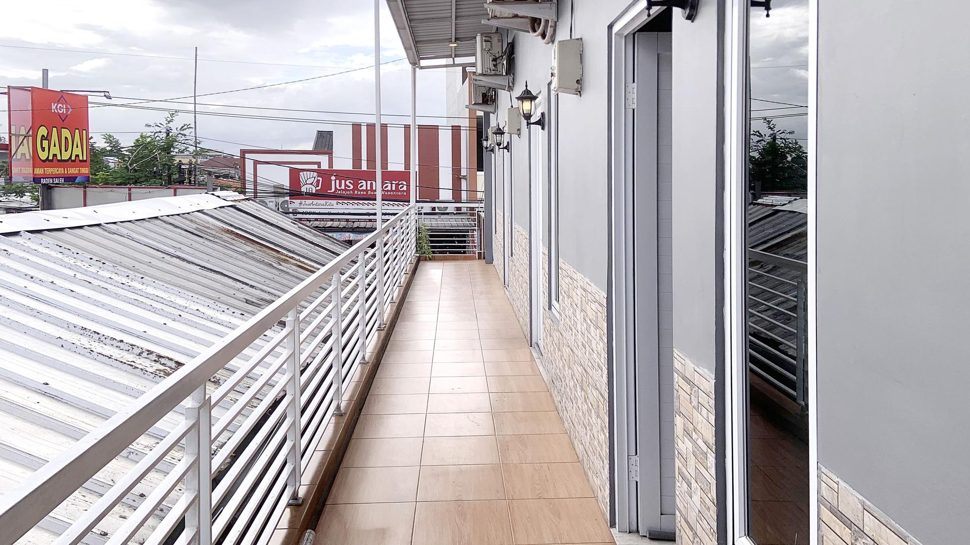 https://images.rukita.co/buildings/building/e4018158-96c2-4ff9-9df6-5ca60ff8fa04.jpg