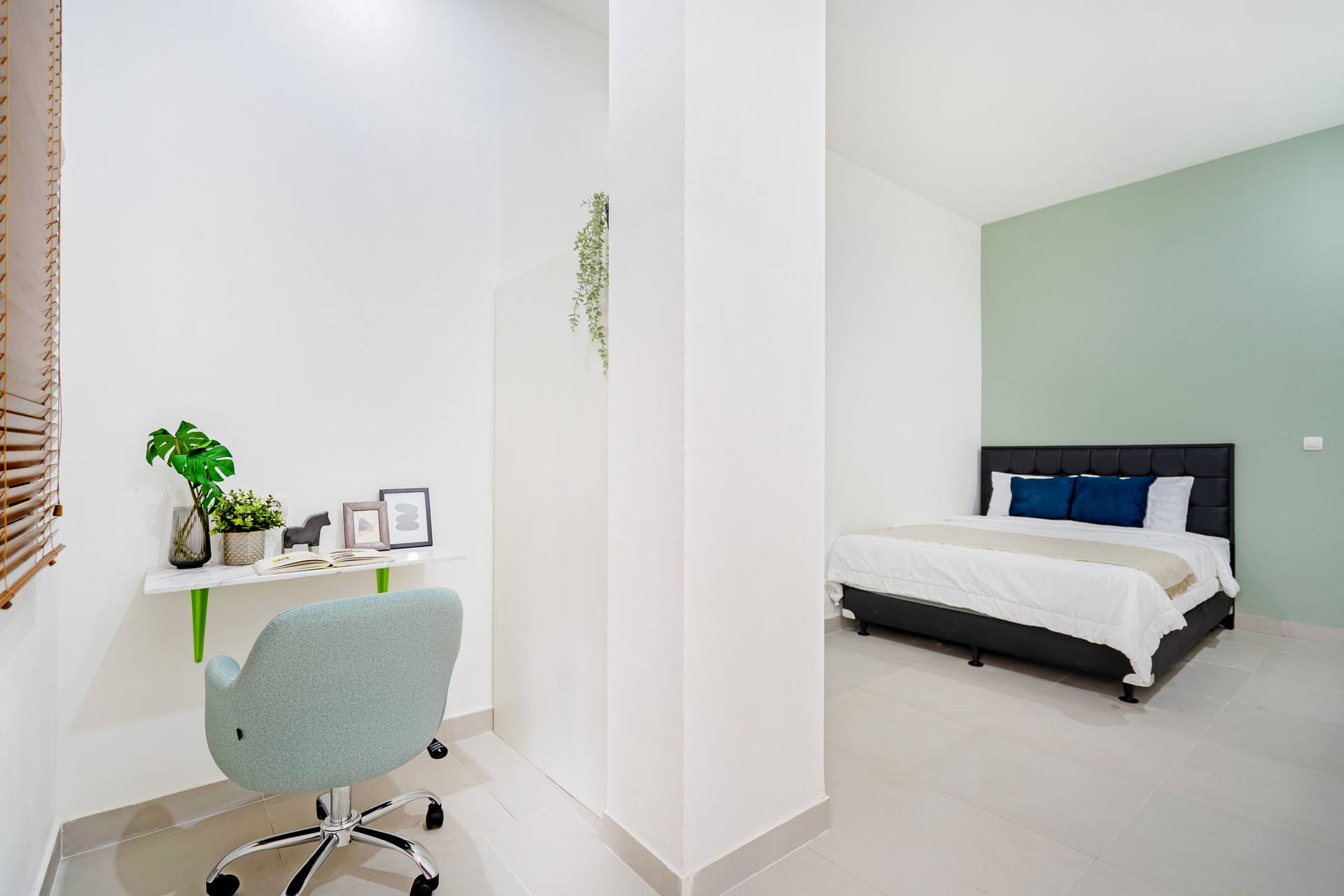 https://images.rukita.co/buildings/building/e47456a6-7ea3-4647-816b-4ab34c06a60f.jpg