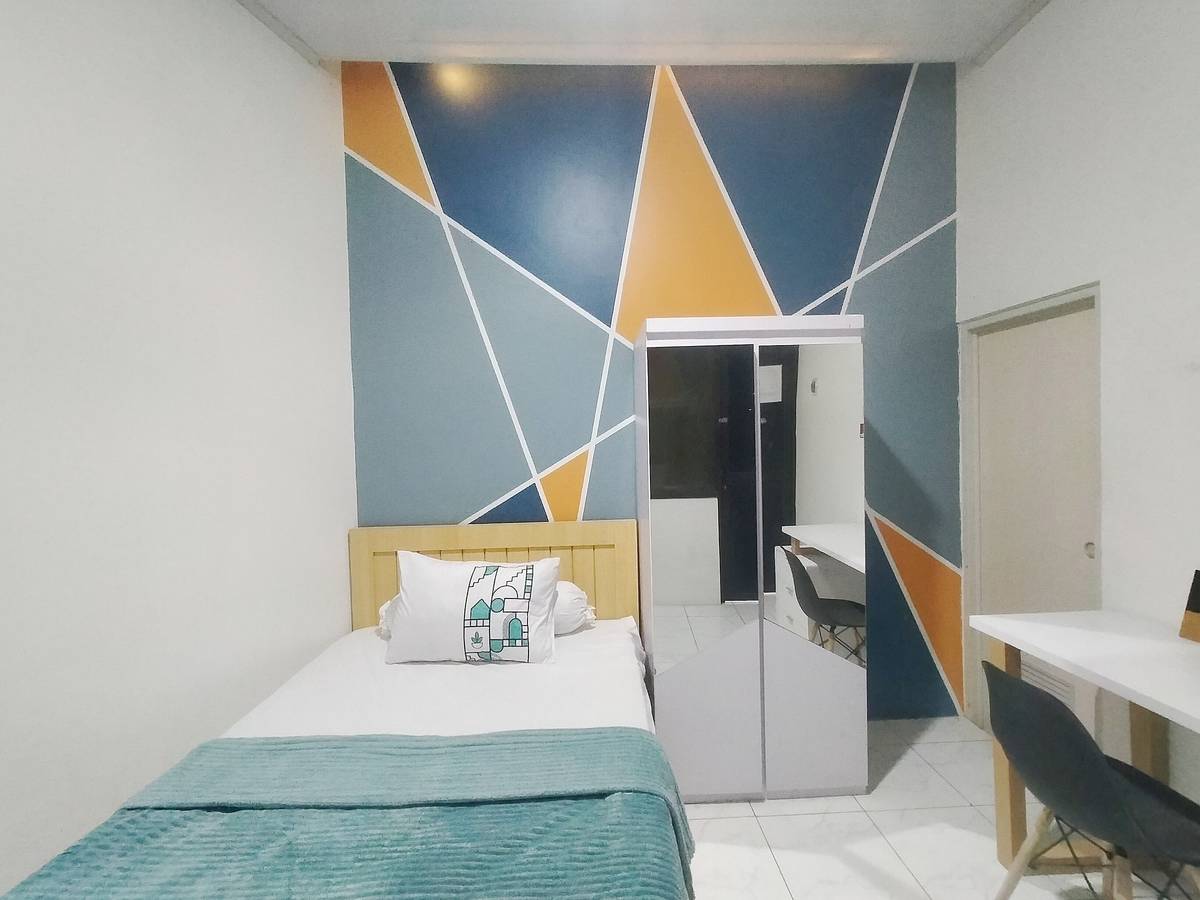 https://images.rukita.co/buildings/building/e47a5f35-8fb.jpg