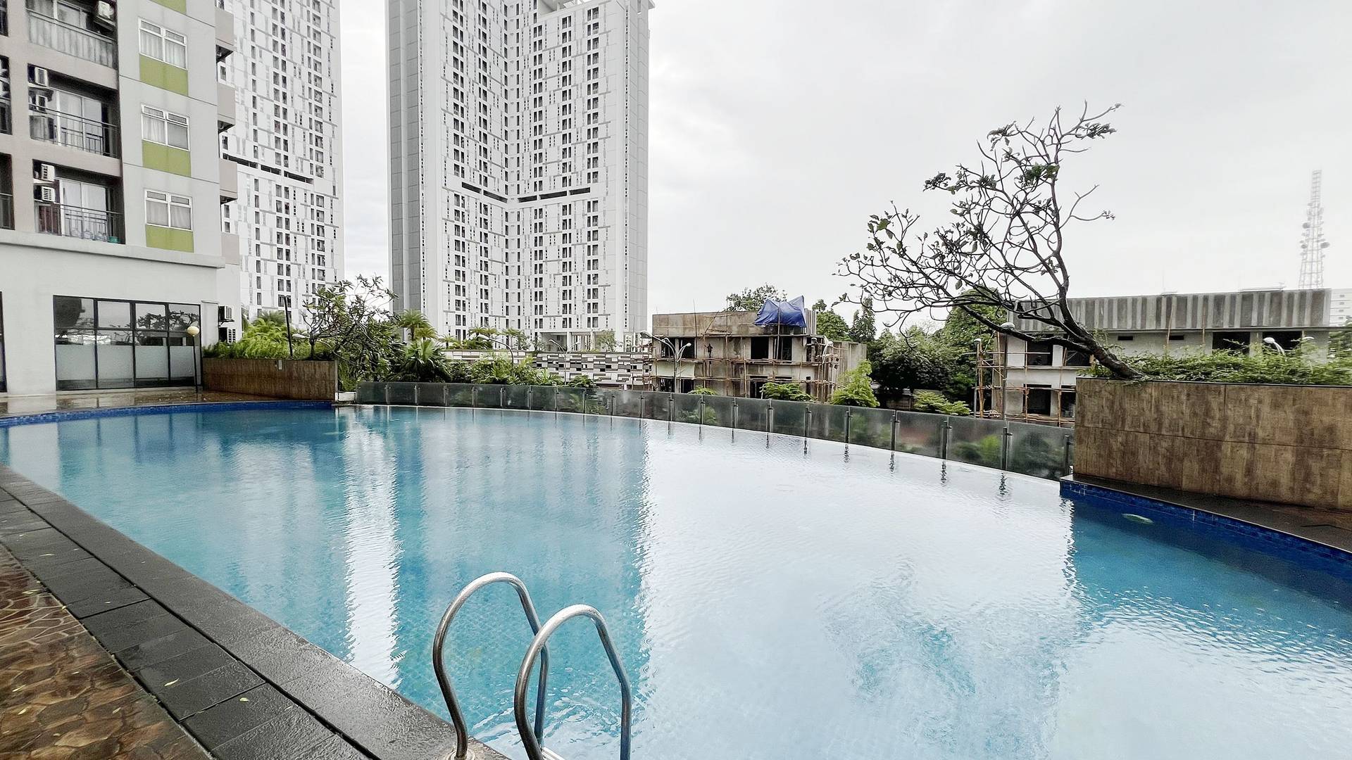 https://images.rukita.co/buildings/building/e47b31eb-118.jpg