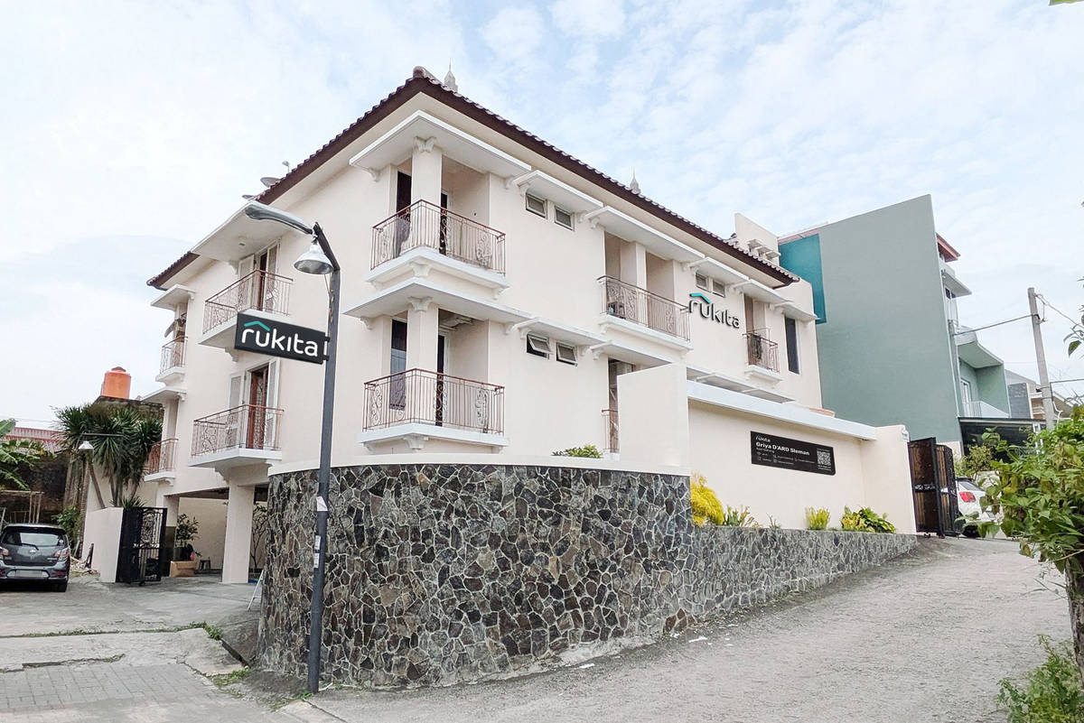 https://images.rukita.co/buildings/building/e510d0d4-4c1.jpg
