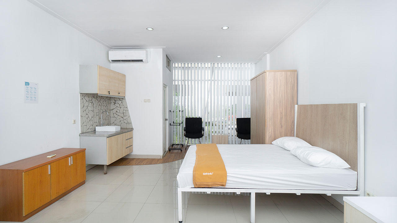 https://images.rukita.co/buildings/building/e5489c57-8fa.jpg