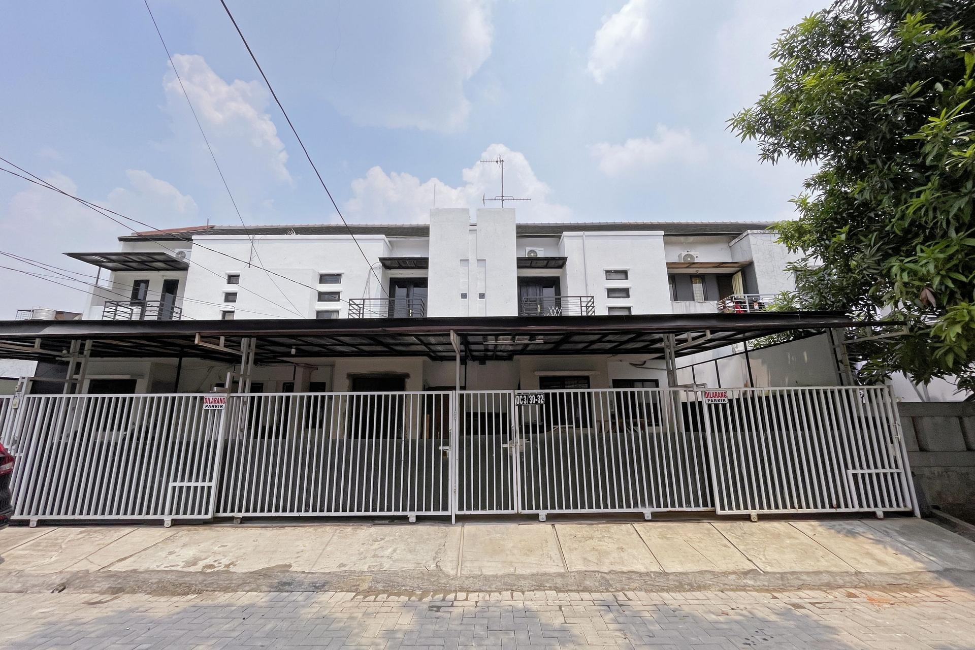 https://images.rukita.co/buildings/building/e5c46fbf-ffa.jpg
