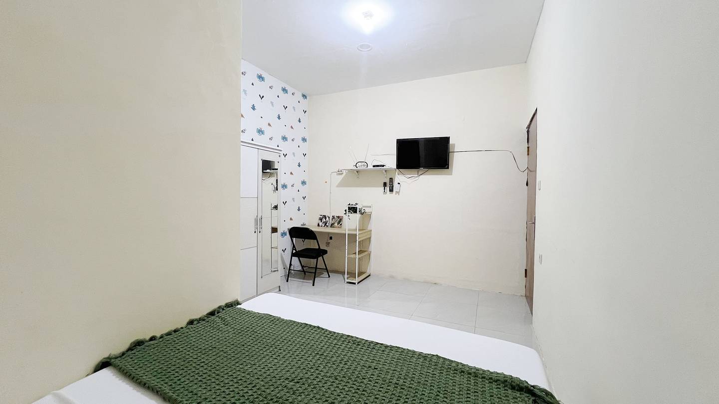 https://images.rukita.co/buildings/building/e6ac9de1-46d.jpg