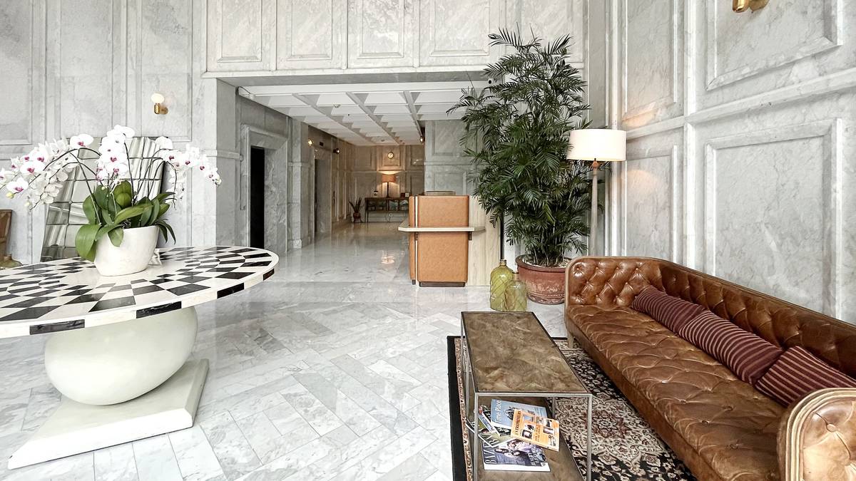 https://images.rukita.co/buildings/building/e885d356-be3d-4ec8-b639-f61f7b76e8a7.jpg