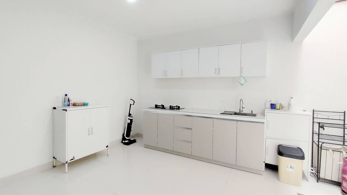 https://images.rukita.co/buildings/building/ea40a534-a6b.jpg