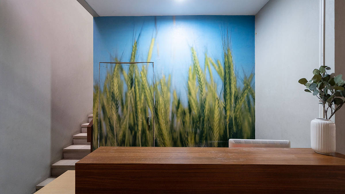https://images.rukita.co/buildings/building/edbe37a8-202.jpg