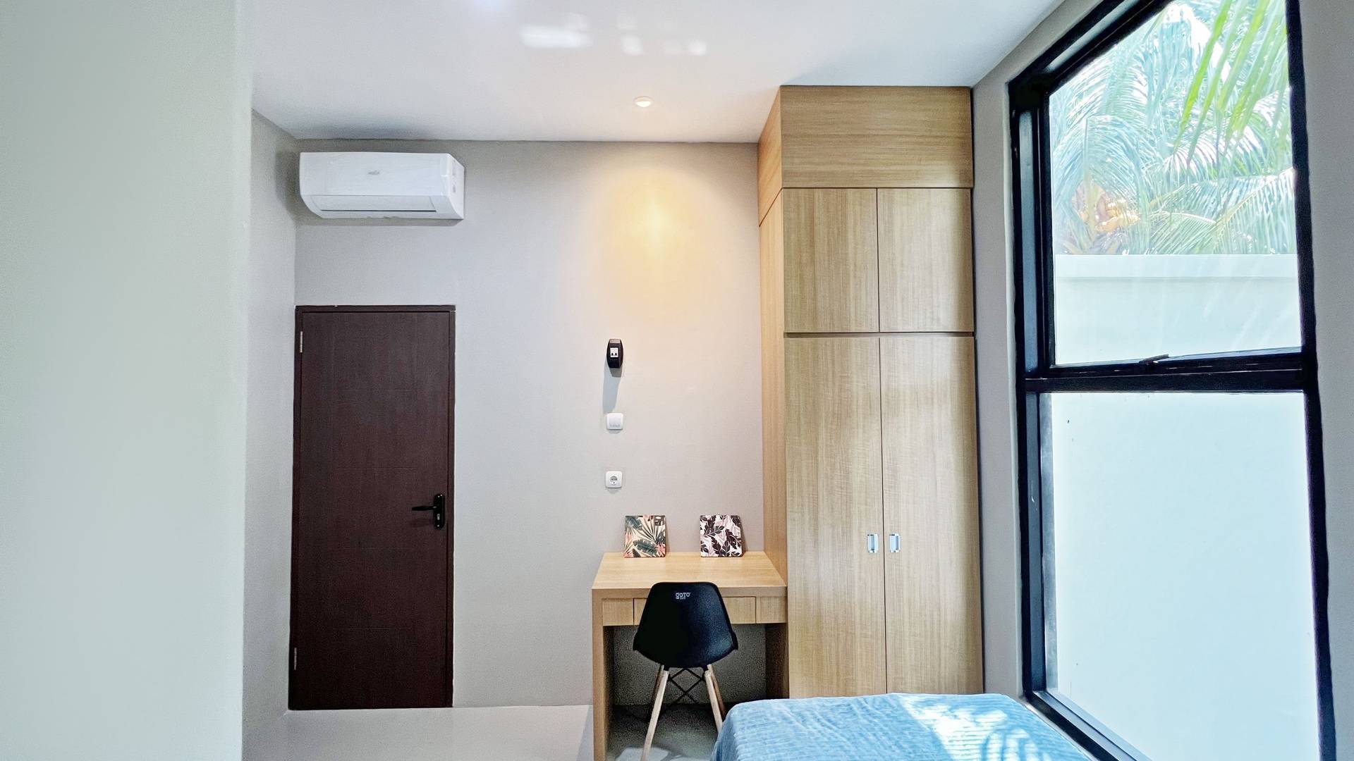 https://images.rukita.co/buildings/building/eea7c867-51c.jpg