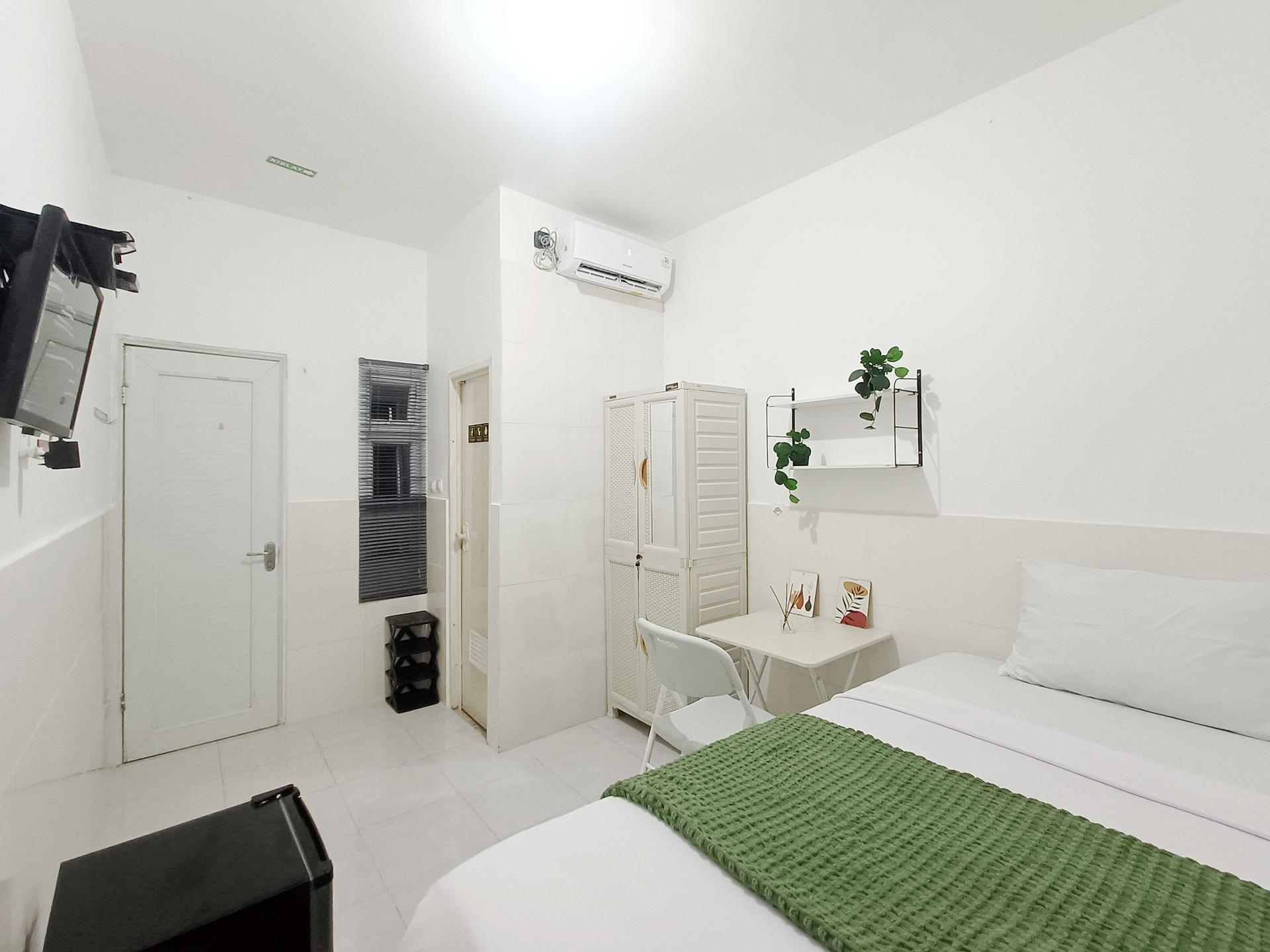 https://images.rukita.co/buildings/building/f026907d-080.jpg