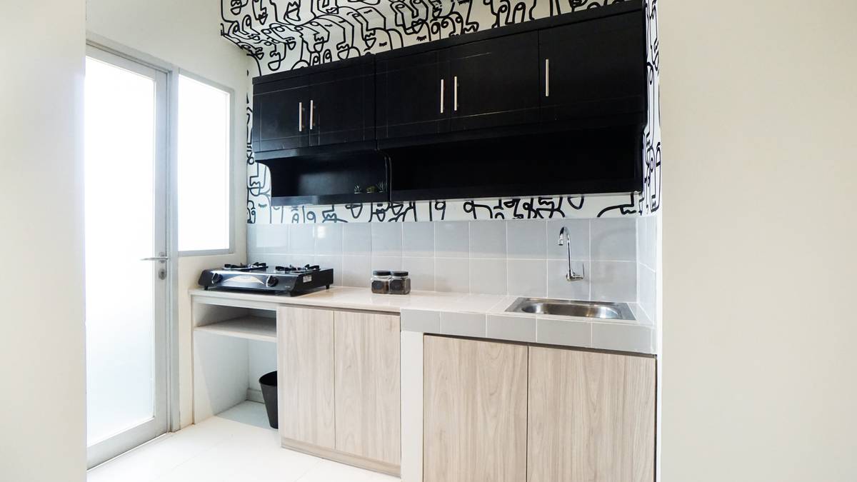 https://images.rukita.co/buildings/building/f1464af9-db1.jpg