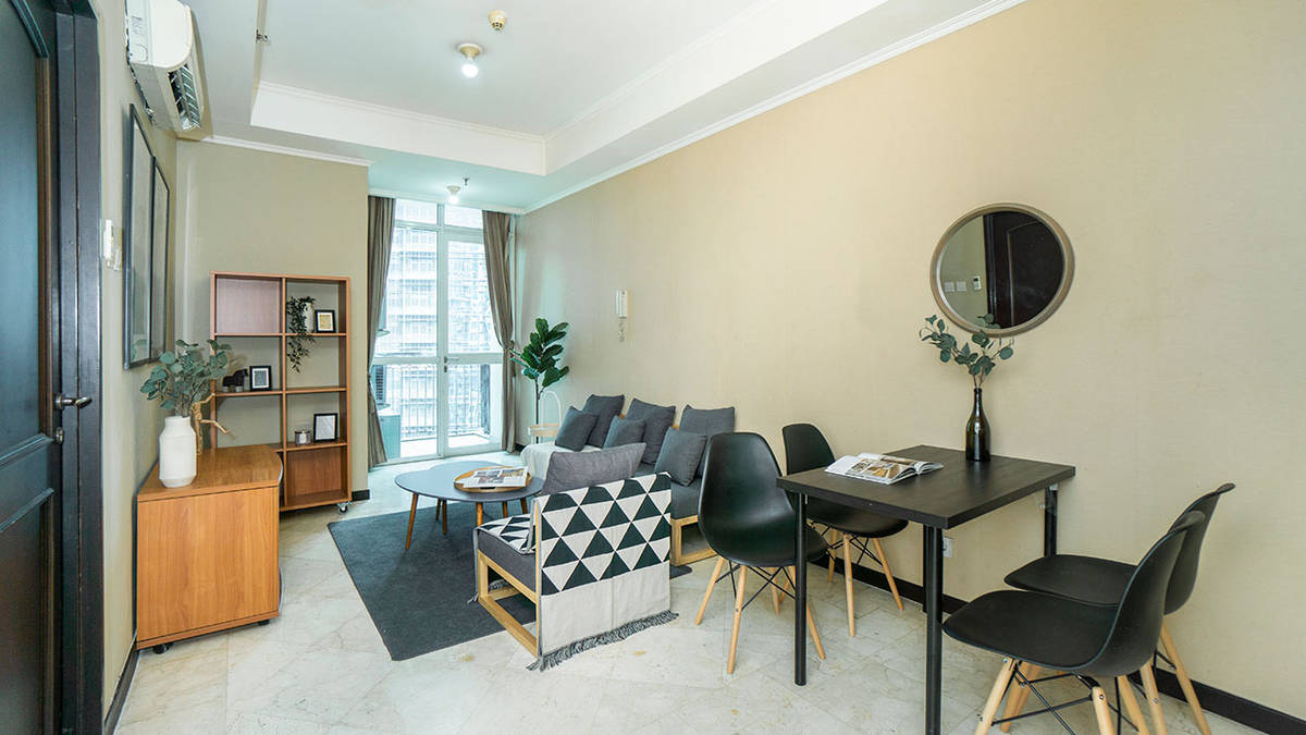 https://images.rukita.co/buildings/building/f1581dae-47c.jpg