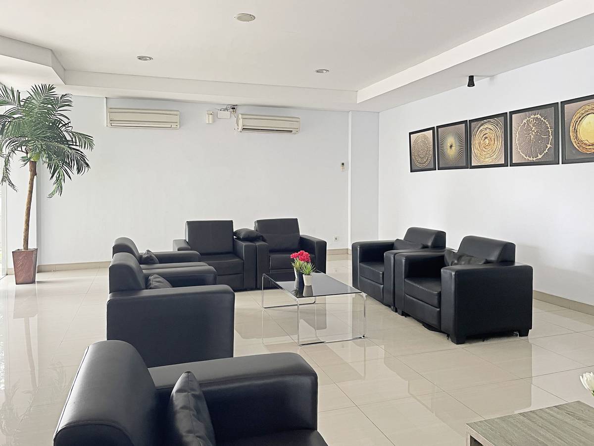 https://images.rukita.co/buildings/building/f1dc13df-1aa.jpg