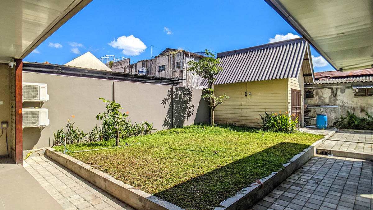 https://images.rukita.co/buildings/building/f1dcc853-cd3.jpg