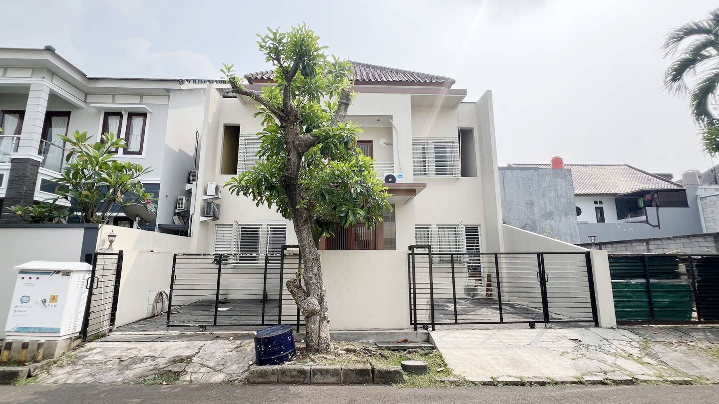 https://images.rukita.co/buildings/building/f26439b9-0e3d-4fff-89ab-1c13e11c05ff.jpg