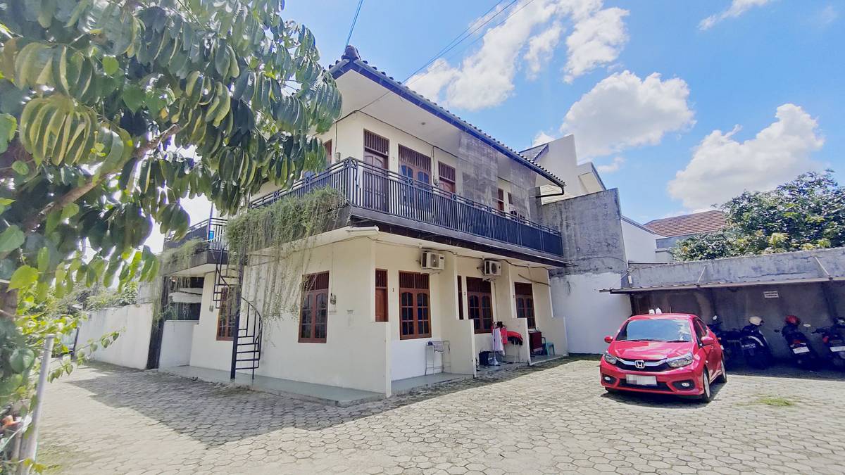 https://images.rukita.co/buildings/building/f7524bf2-d27.jpg