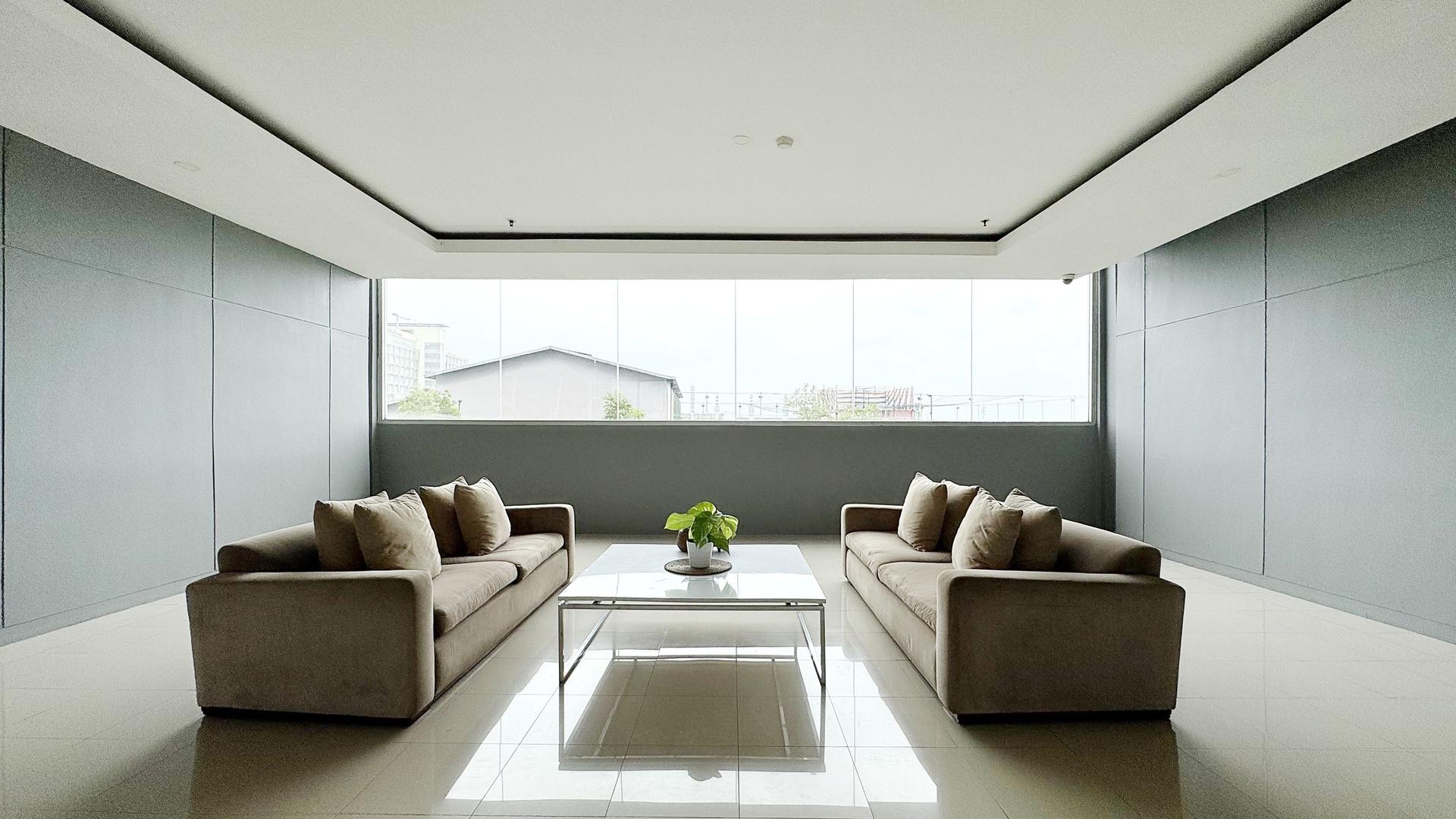 https://images.rukita.co/buildings/building/fa88e10e-c174-4e01-bfcd-87bc112e3b2a.jpg